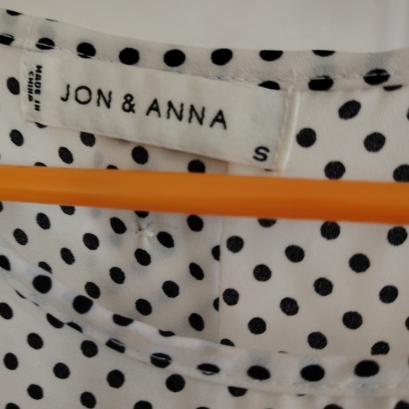 Jon & Anna - Polka Dot Women's Top size large black and white - Picture 5 of 8